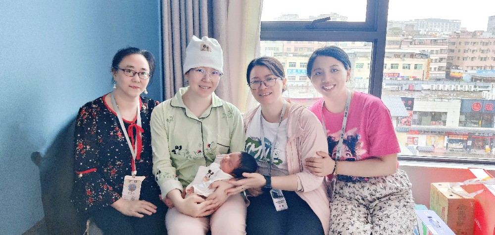 深圳微視：以愛之名，慰問生育女職工